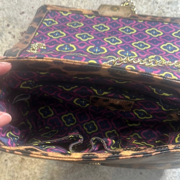 Anne Klein Leopard Print Shoulder Bag - Picture 3 of 4